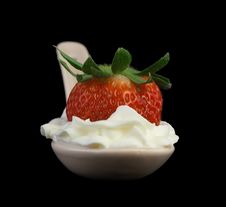 Strawberry With Whipped Cream Stock Photography