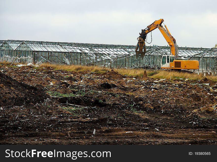 Bankruptcy gardening company in Slupsk. Liquidation of greenhouses in which  tomatoes were grown for  sale to Western Europe. Bankruptcy gardening company in Slupsk. Liquidation of greenhouses in which  tomatoes were grown for  sale to Western Europe.