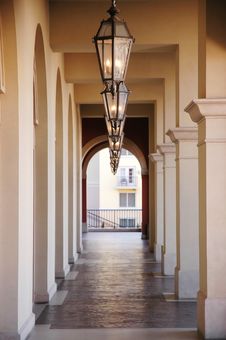 Narrow Hallway Royalty Free Stock Images Narrow Hallway Royalty Free Stock Images