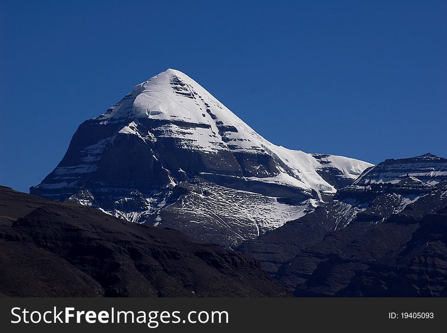 Landscape of snow-capped mountains in the highlands of Tibet