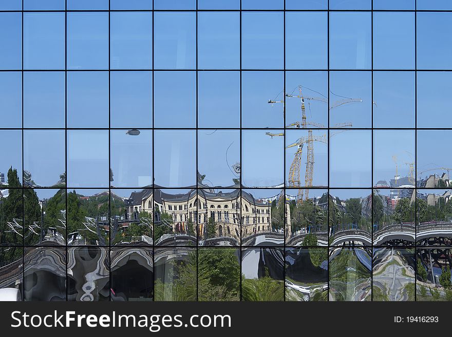 Facade reflection city