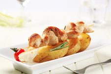 Chicken Kebab And Roasted Potatoes Royalty Free Stock Images Chicken Kebab And Roasted Potatoes Royalty Free Stock Images