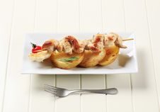Chicken Kebab And Roasted Potatoes Royalty Free Stock Images Chicken Kebab And Roasted Potatoes Royalty Free Stock Images