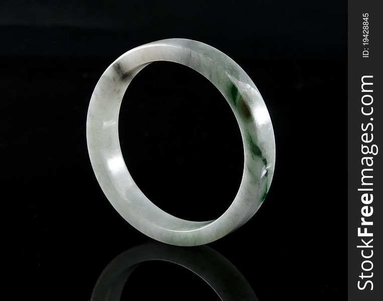 Chinese jade bracelet decoration picture. Chinese jade bracelet decoration picture