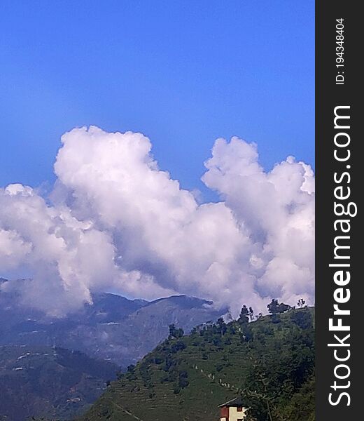 Himachal Pradesh Beautiful Village  Sun Sky