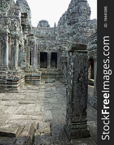 Photo Angkor Wat - ancient Khmer temple in Cambodia. UNESCO world heritage site