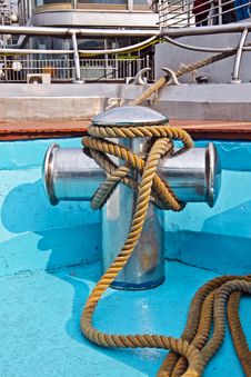 Metal Bollard With Rope Royalty Free Stock Images