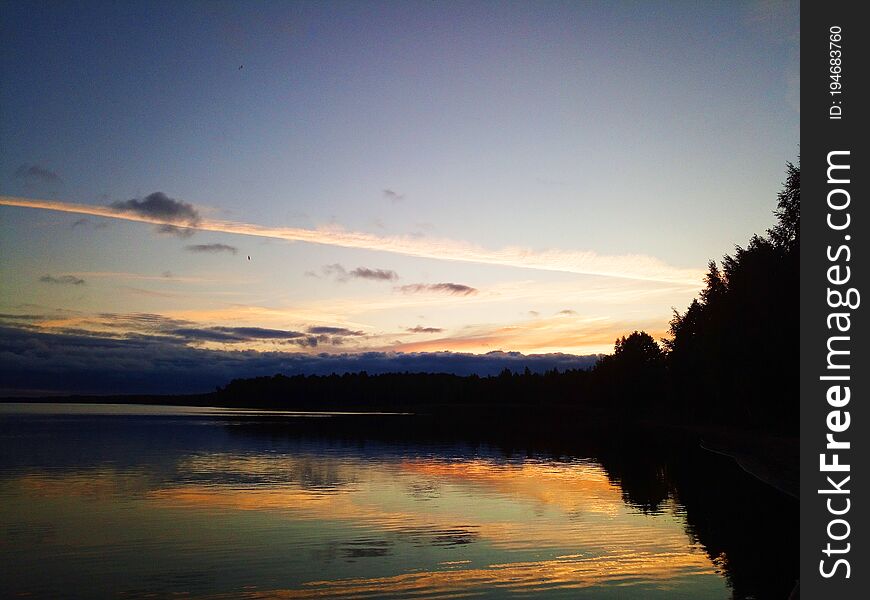 Rekyva lake during cloudy sunset