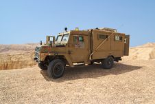 Israeli Army Humvee On Patrol In The Judean Desert Stock Images Israeli Army Humvee On Patrol In The Judean Desert Stock Images