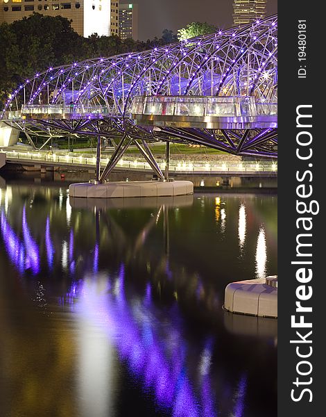 The Helix Bridge , previously known as the Double Helix Bridge , is a pedestrian bridge linking Marina Centre with Marina South in the Marina Bay area in Singapore.