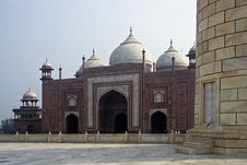 Mosque At Taj Mahal Royalty Free Stock Photos Mosque At Taj Mahal Royalty Free Stock Photos