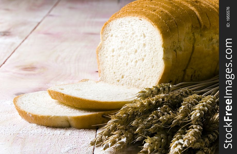 Bread is one of the basic kinds of food in Europen countries. Bread is one of the basic kinds of food in Europen countries.