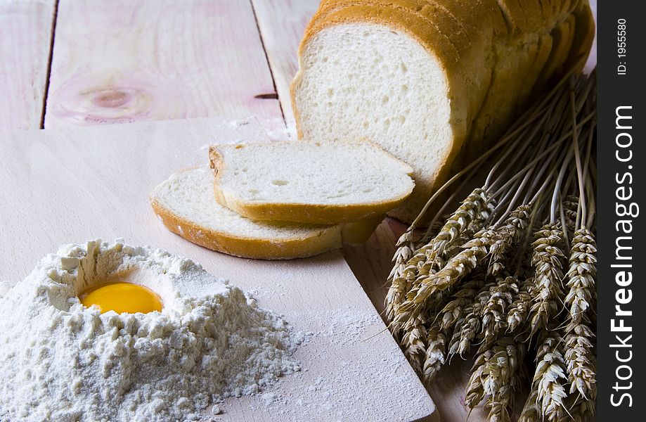 Bread is one of the basic kinds of food in Europen countries.