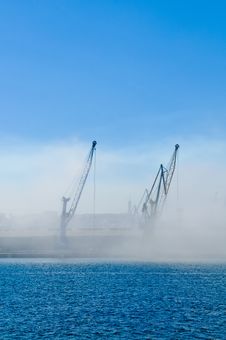 Two Cranes In The Mist Stock Photography Two Cranes In The Mist Stock Photography