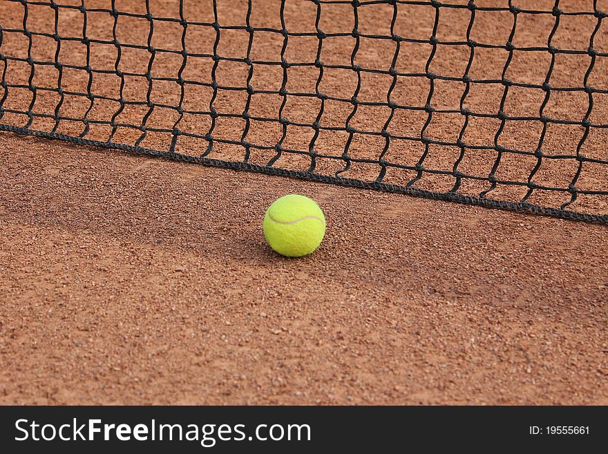 I captured a ball that couldn't pass over the net. I captured a ball that couldn't pass over the net.