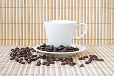 Cup With Coffee Beans Stock Images Cup With Coffee Beans Stock Images