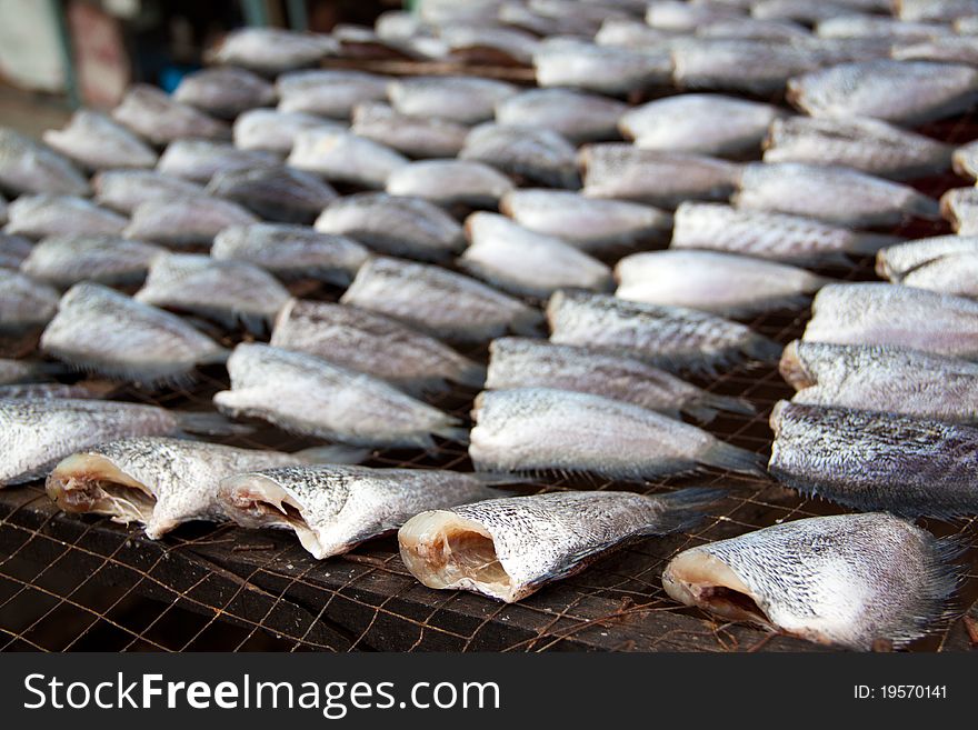 The gourami is dry out in fresh-food market