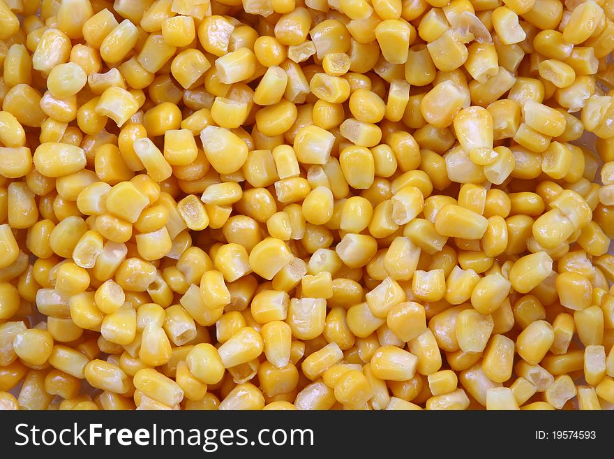 Lots of yellow sweet corn kernels