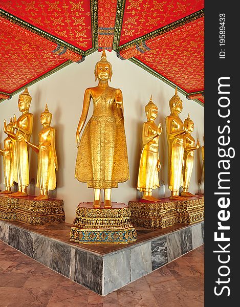 Golden Buddha image in wat pho