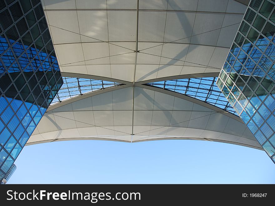 Roof airport building, central area Munich airport, Germany