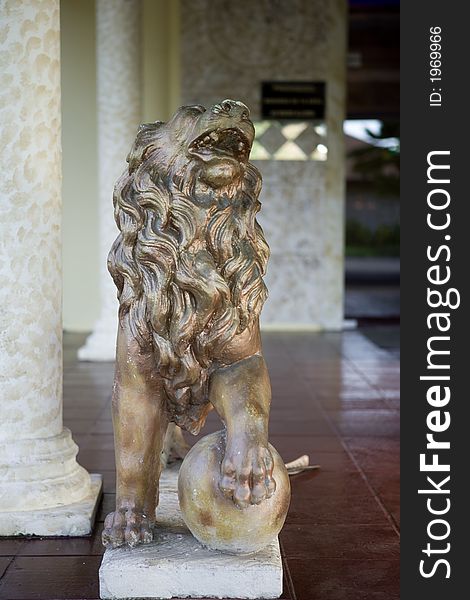 Statute Of Lion
