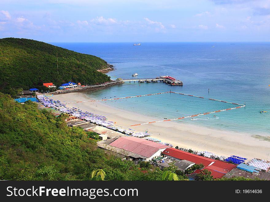 Koh Larn is a beautiful sea sights of Thailand