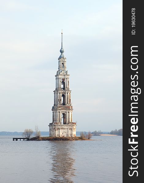 The monastery and most of the old Kalyazin town (Russia) were flooded during the construction of the Uglich Reservoir. The monastery and most of the old Kalyazin town (Russia) were flooded during the construction of the Uglich Reservoir