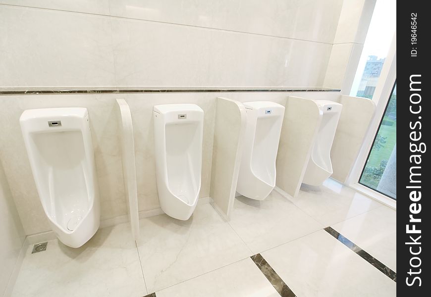 Men lavatory in modern building