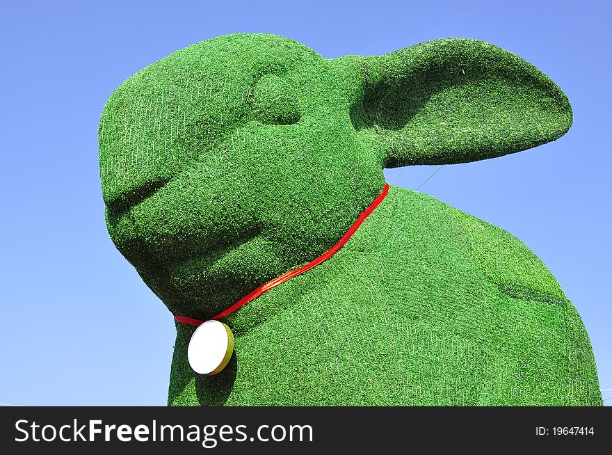 Giant green rabbit in the parks