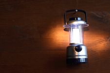 Lamp On Wooden Wall Royalty Free Stock Images Lamp On Wooden Wall Royalty Free Stock Images