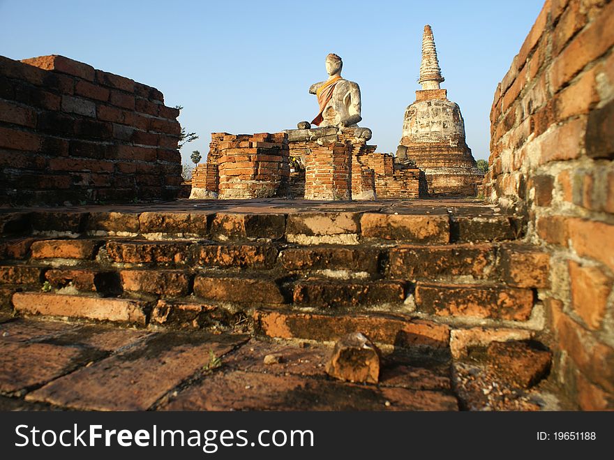 This is the old temple in thailand. This is the old temple in thailand.