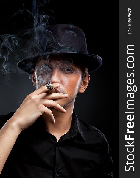 Man with hat and cigar in Black & White