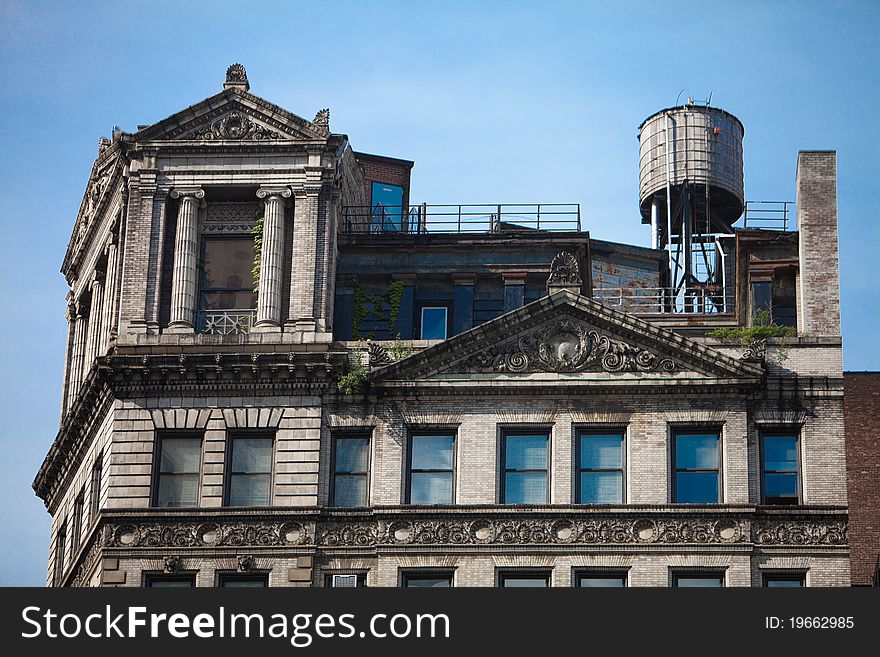 Water tanks on the roofs of New york