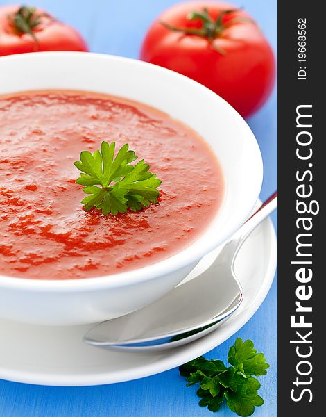 Fresh tomato soup in bowl