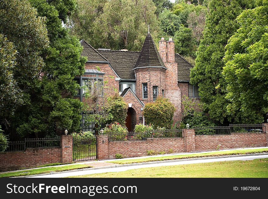 Beautiful home with green garden in Southern California