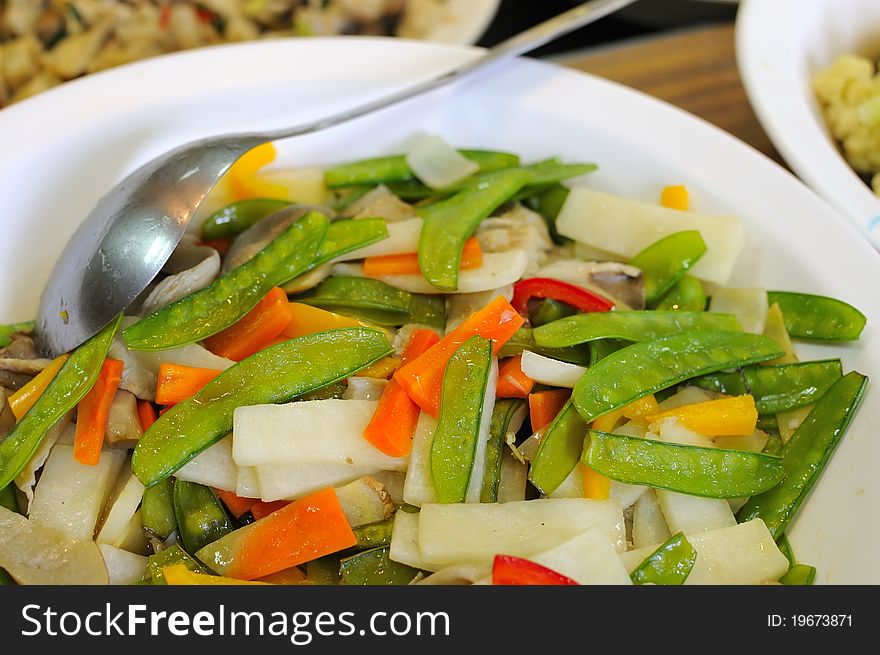 Simple and nutritious mixed vegetables cooked Asian style.