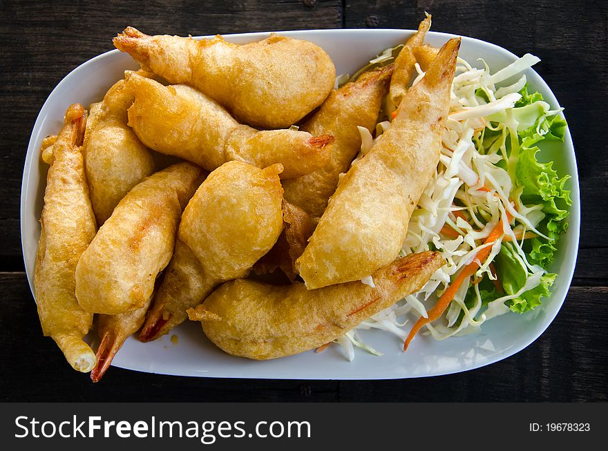 Bring seasoned Marine Shrimp then fried in oil. Bring seasoned Marine Shrimp then fried in oil.