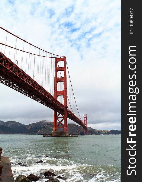 Golden gate bridge, cloudy day