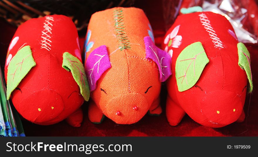 The Year Of The Pig - Chinese Crafts