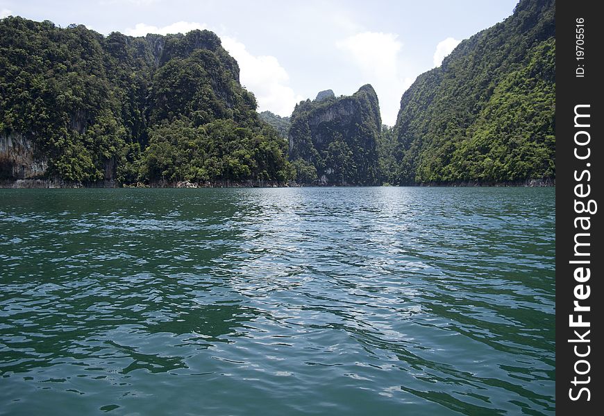 Ratchapapa Dam, Thailand