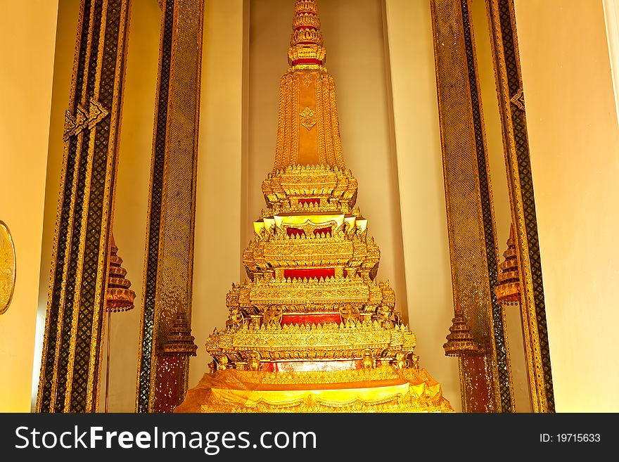 Art Of Temple Golden Budda