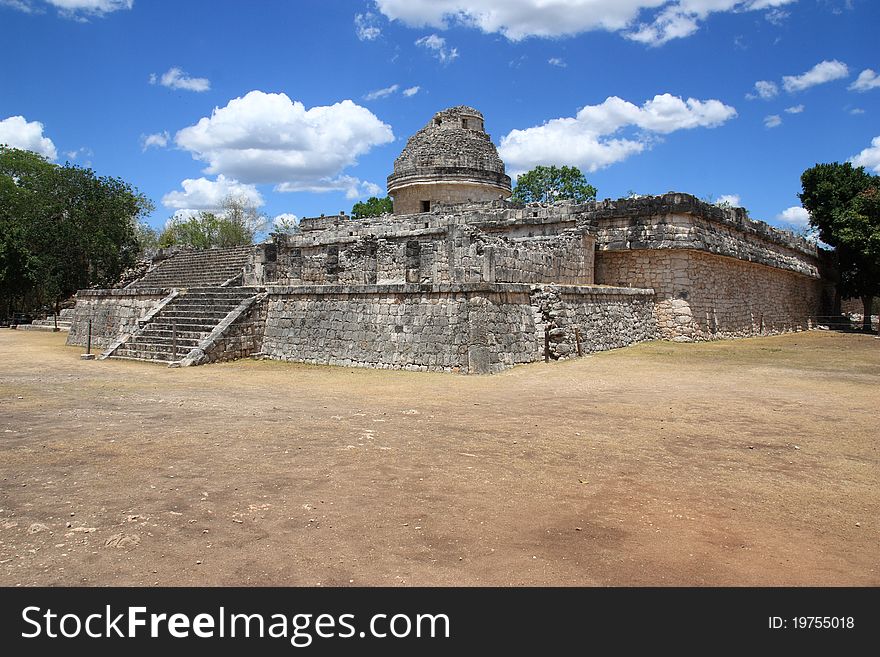 El Caracol,temple in Chichen Itza, Mexico