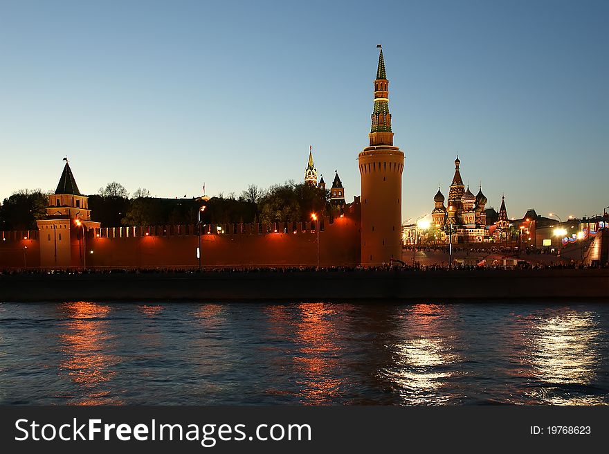 Russia, Moscow. Night view of the Kremlin.