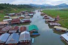 Houseboat Royalty Free Stock Photo Houseboat Royalty Free Stock Photo