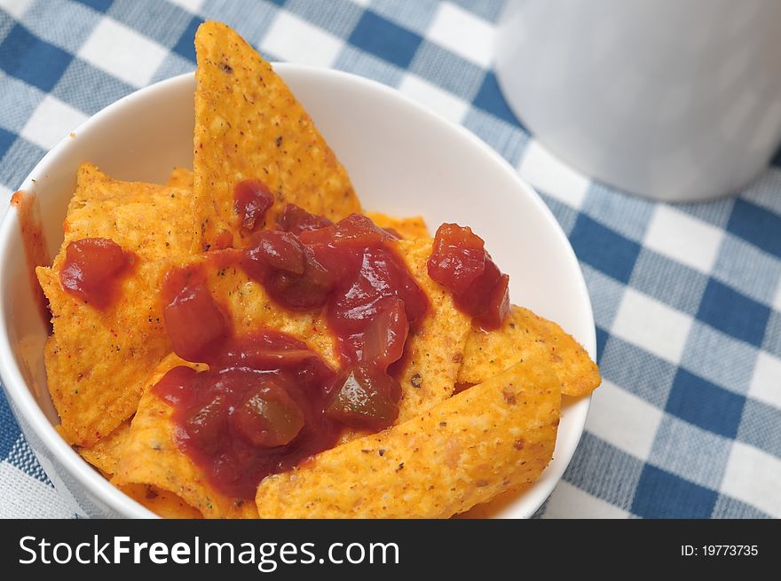 Nachos With Salsa Dressing