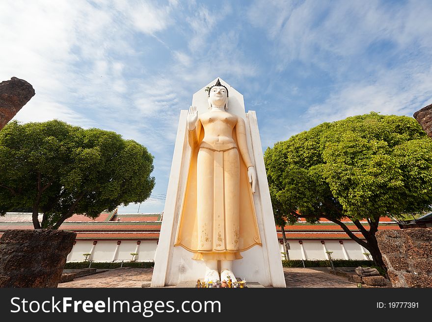 Buddha statue and ruins at the Wat Phra Sri Rattana Mahathat Temple, Phitsanulok - Thailand. Buddha statue and ruins at the Wat Phra Sri Rattana Mahathat Temple, Phitsanulok - Thailand