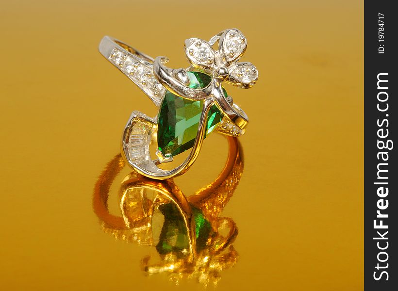 Platinum emerald ring