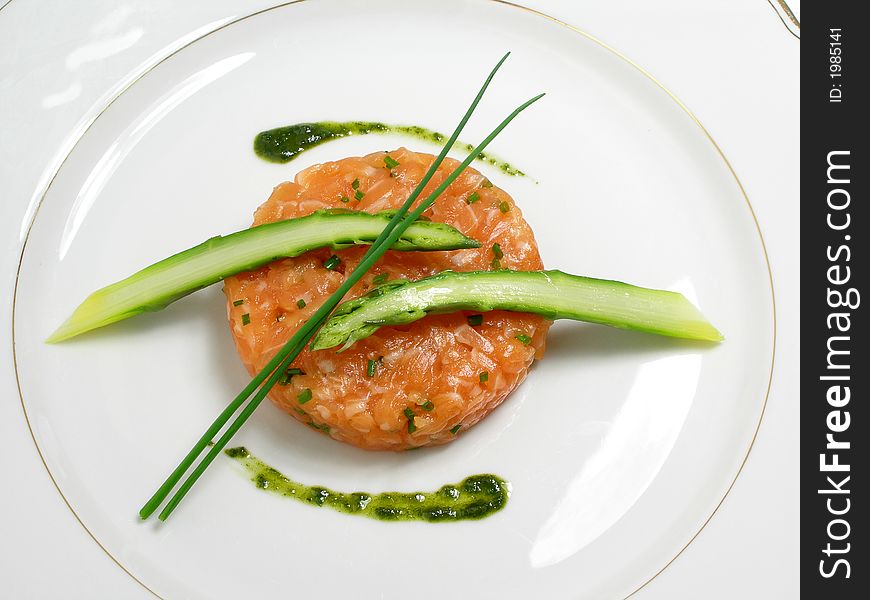 Salmon Tartar With Asparagus