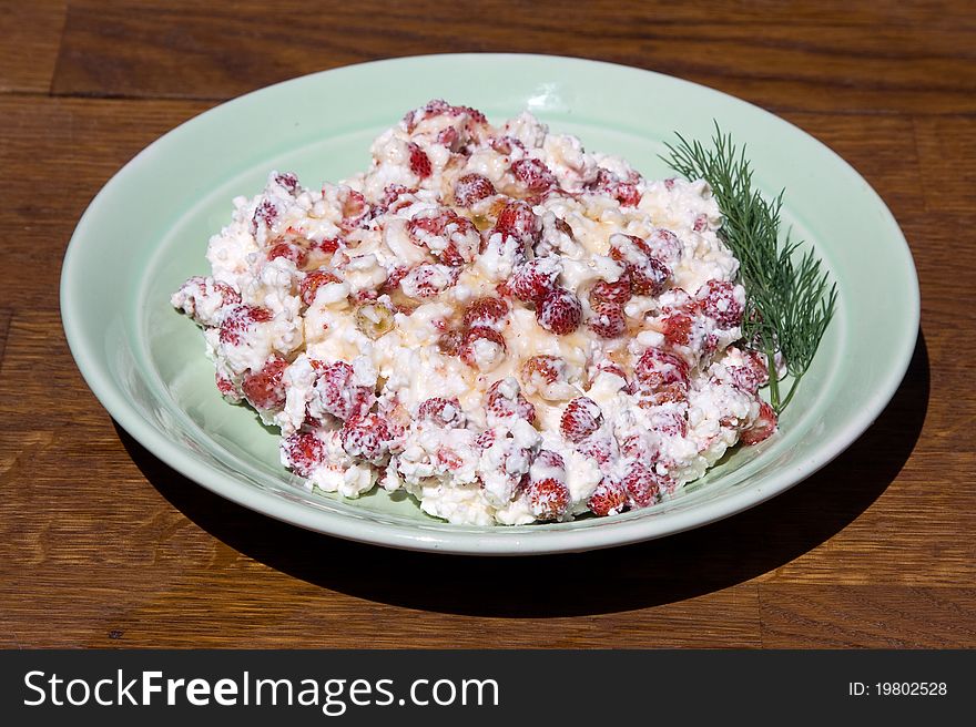 Cottage cheese with strawberries and honey . Cottage cheese with strawberries and honey .