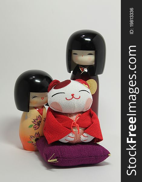 Japanese Dolls (boy And Girl) With Money Cat